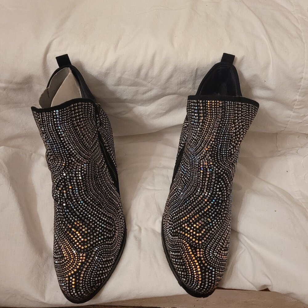 Boots ankle Beacon black rhinestone 9.5 Wide
